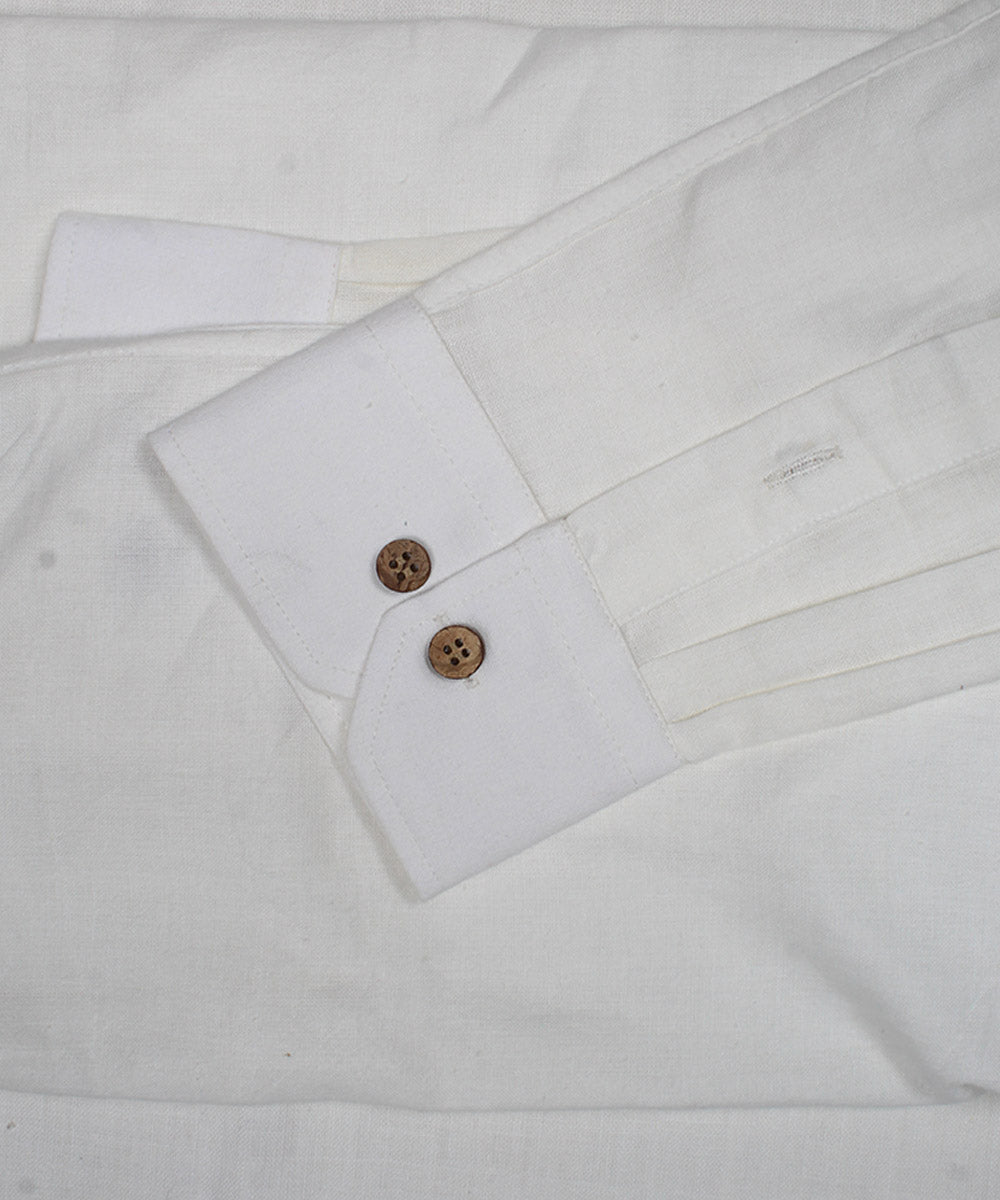 White handwoven cotton mandrian collar shirt
