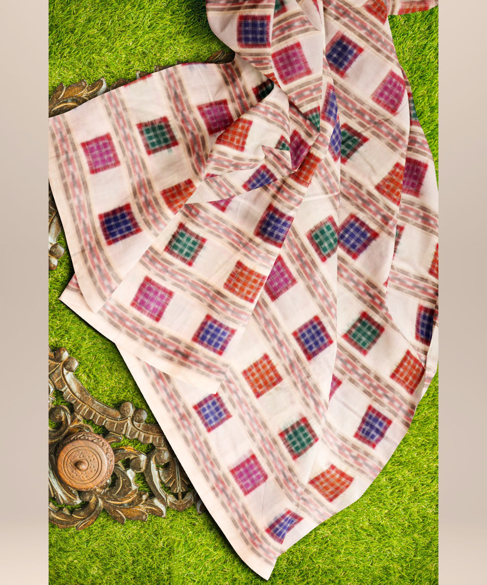 White multicolour cotton handloom sambalpuri fabric