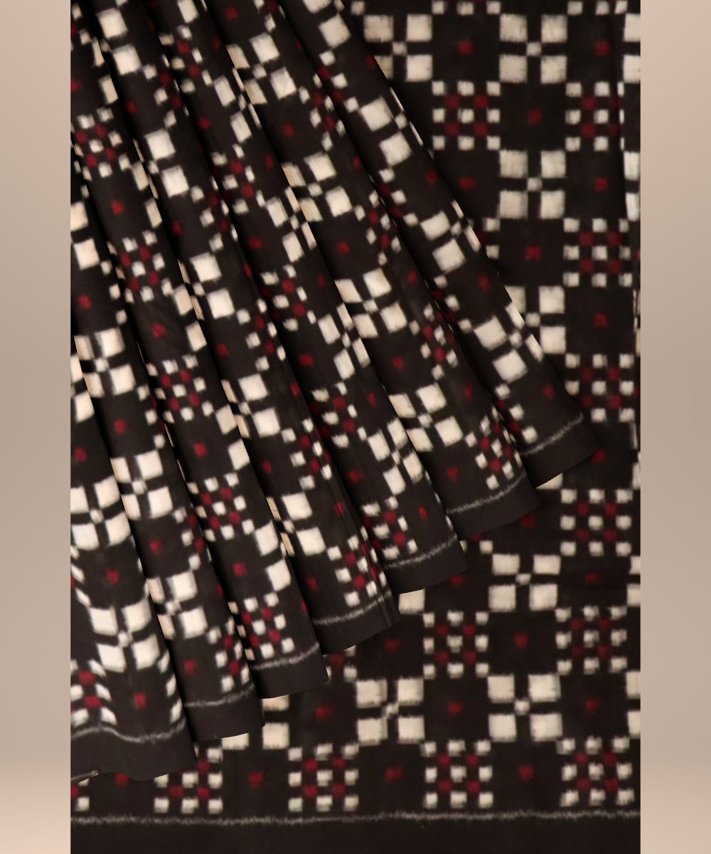 Black white magenta cotton handloom sambalpuri fabric