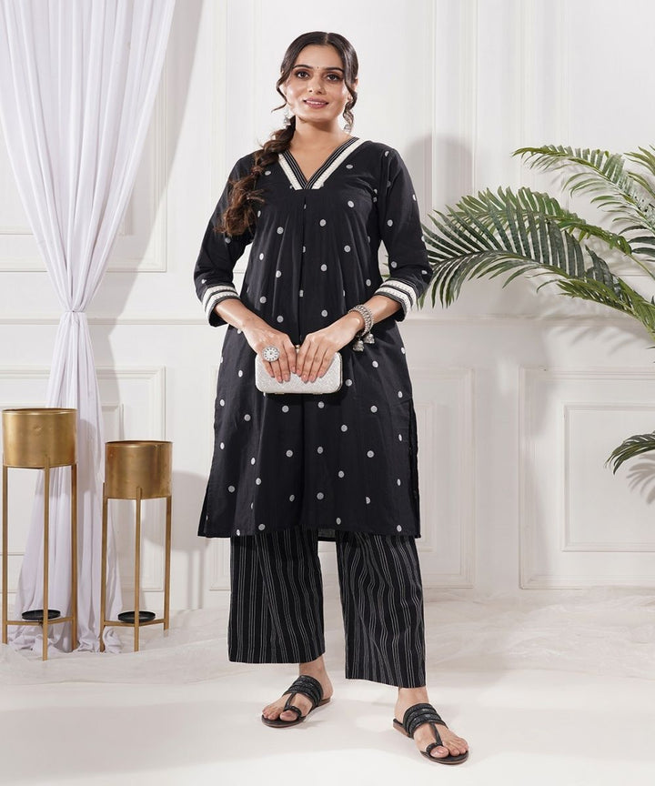 Rajni blacka-line cotton kurta