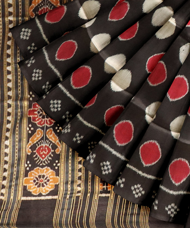 Black white silk handloom khandua saree