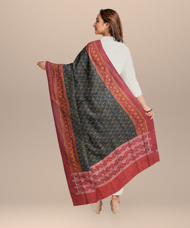 Black maroon silk handloom sambalpuri dupatta