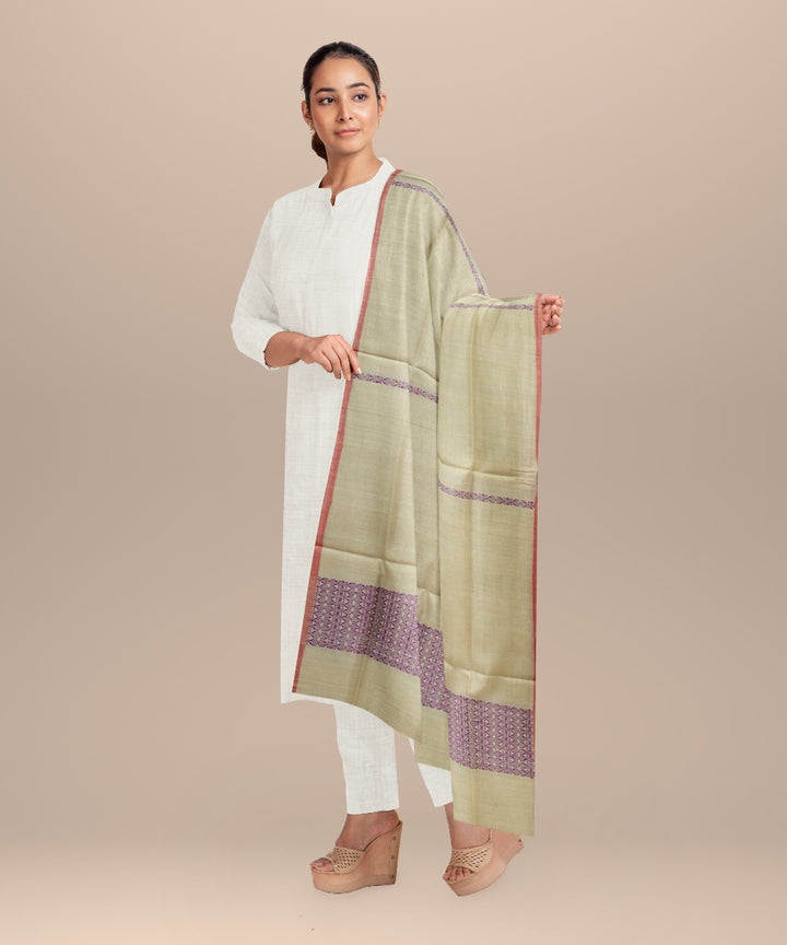 Cream purple tussar silk sambalpuri handloom dupatta