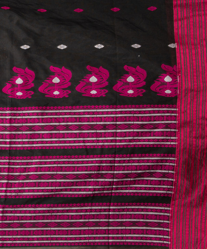 Black pink cotton handloom jamdani saree