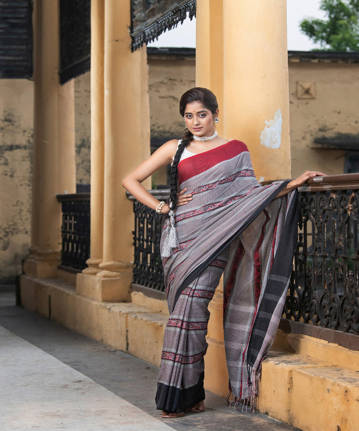 Grey cotton handloom ganga jamuna border saree