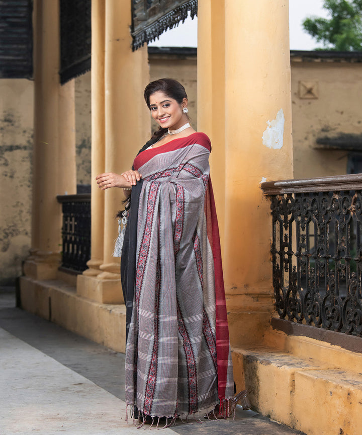 Grey cotton handloom ganga jamuna border saree