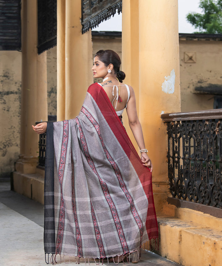 Grey cotton handloom ganga jamuna border saree