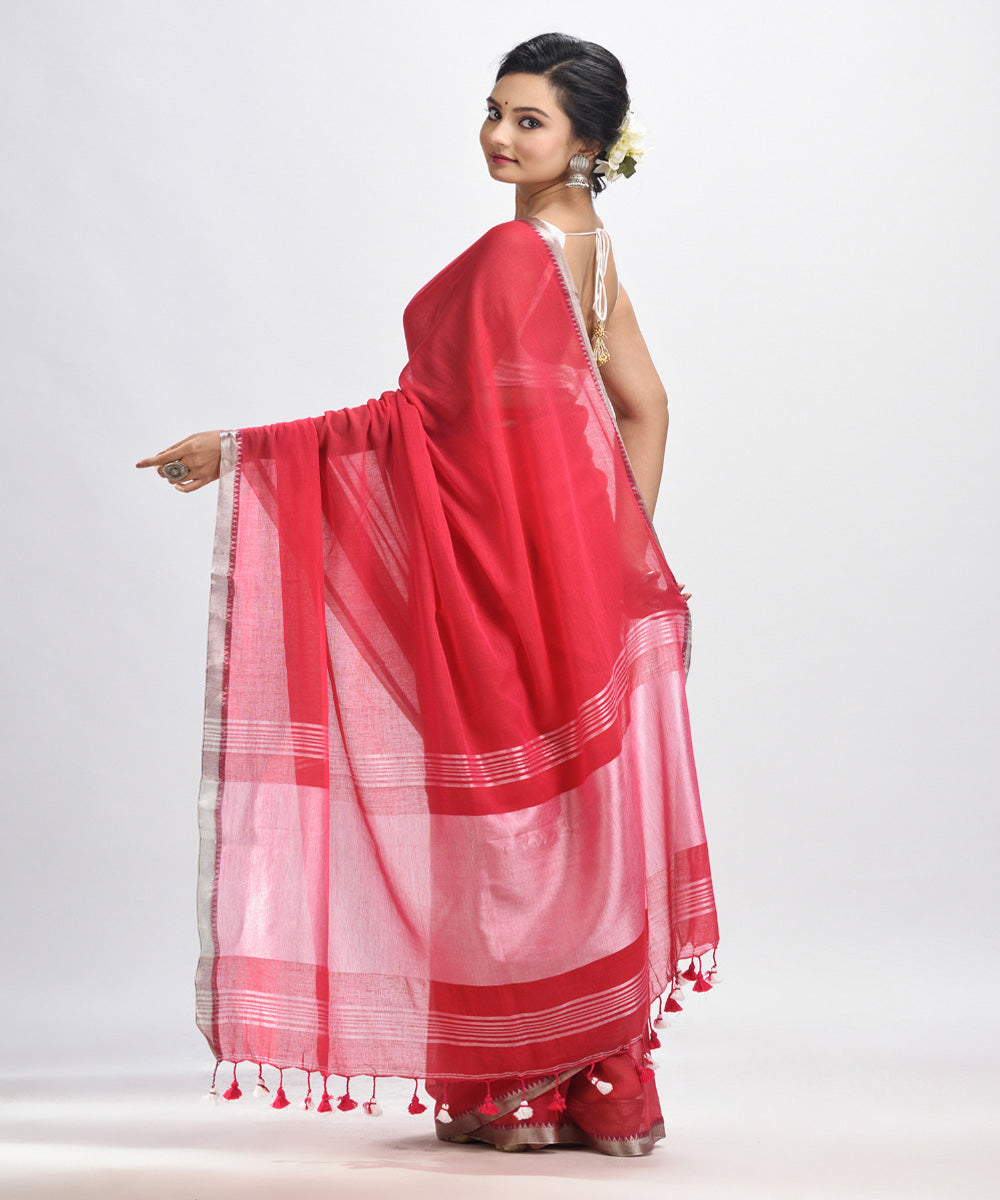 Red handloom cotton bengal saree with zari pallu border