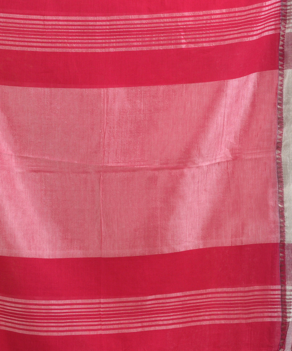 Deep pink handloom cotton bengal saree with zari pallu border