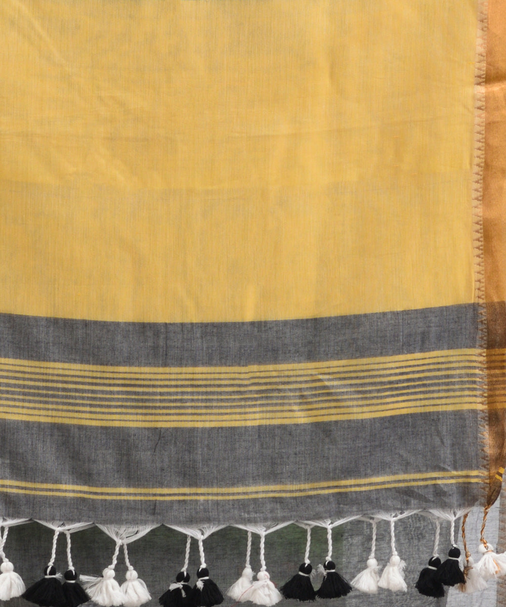 Grey yellow handloom cotton bengal saree with zari pallu border