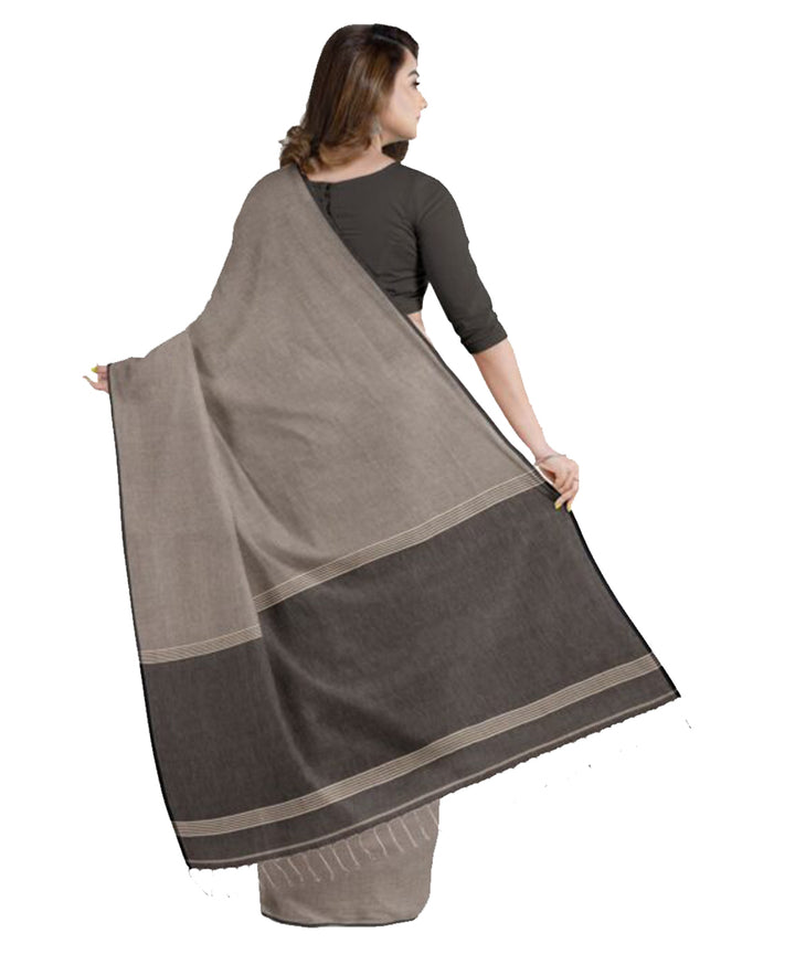 Biswa bangla grey tangail silk handloom saree
