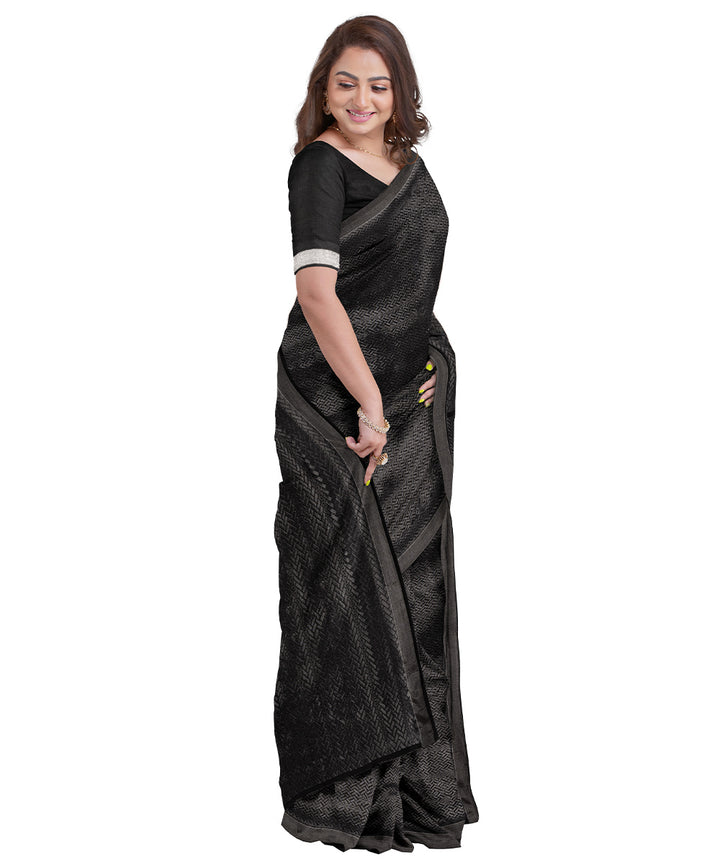 Biswa bangla black zari silk with tassel handwoven saree