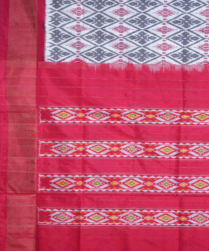 Offwhite pink handwoven pochampally silk ikat saree