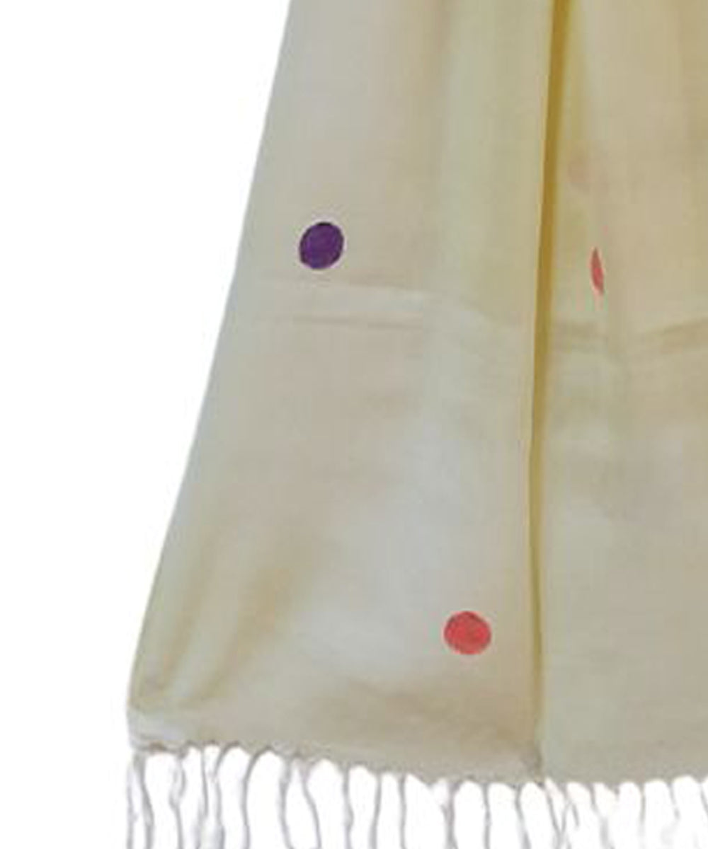 Offwhite handwoven cotton jamdani stole