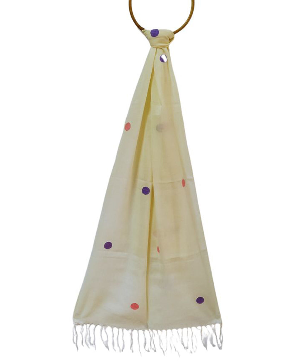 Offwhite handwoven cotton jamdani stole