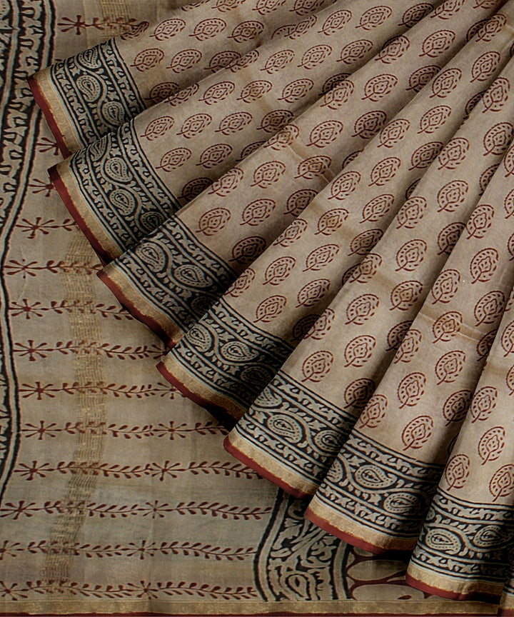 Beige red cotton silk hand printed chanderi saree