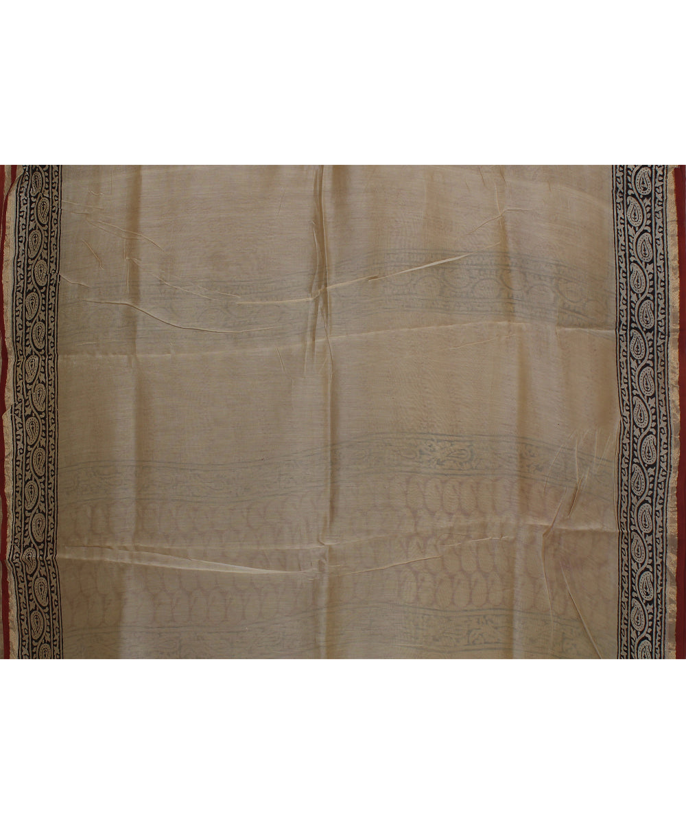 Beige red cotton silk hand printed chanderi saree