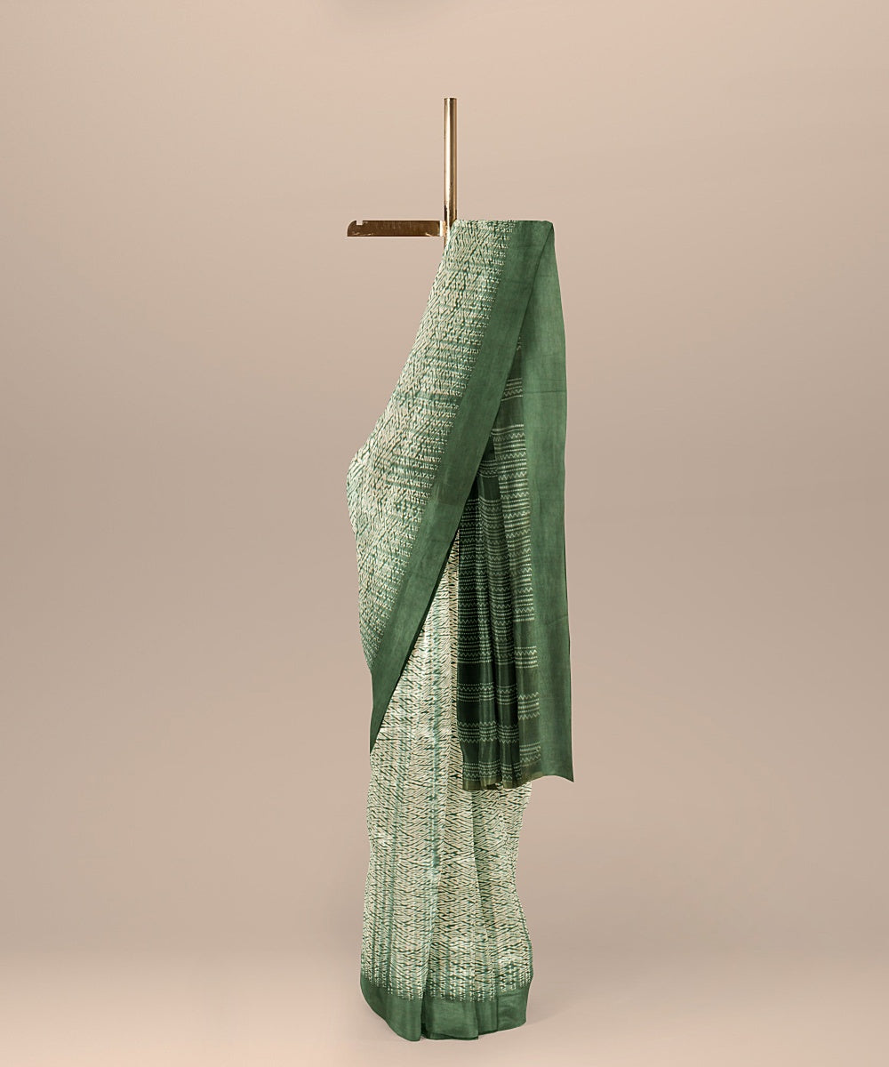 Dark green white handloom cotton bengal saree