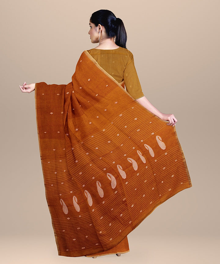 Brown offwhite handloom cotton bengal saree