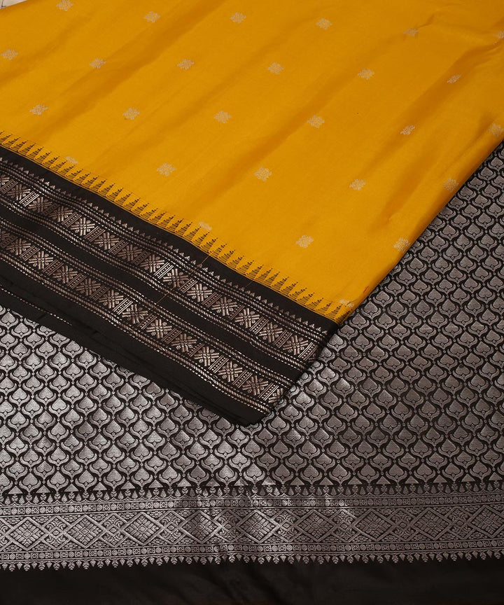Yellow black gadwal silk handwoven saree