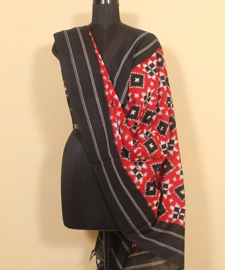 Maroon black handwoven cotton pochampally double ikat dupatta