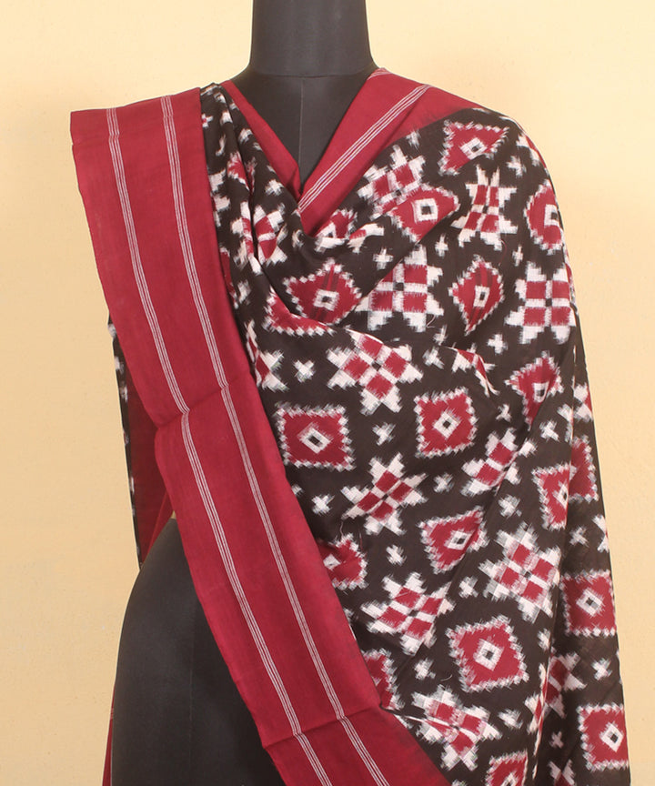 Maroon black white handwoven pochampally double ikat cotton dupatta