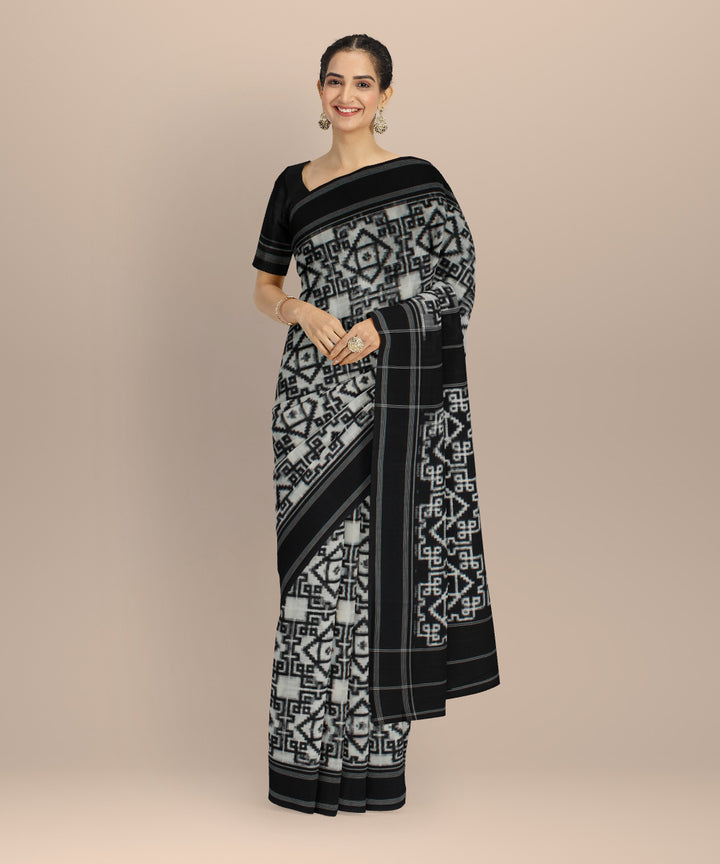 Black off-white teliarumal handloom pochampally ikat cotton saree