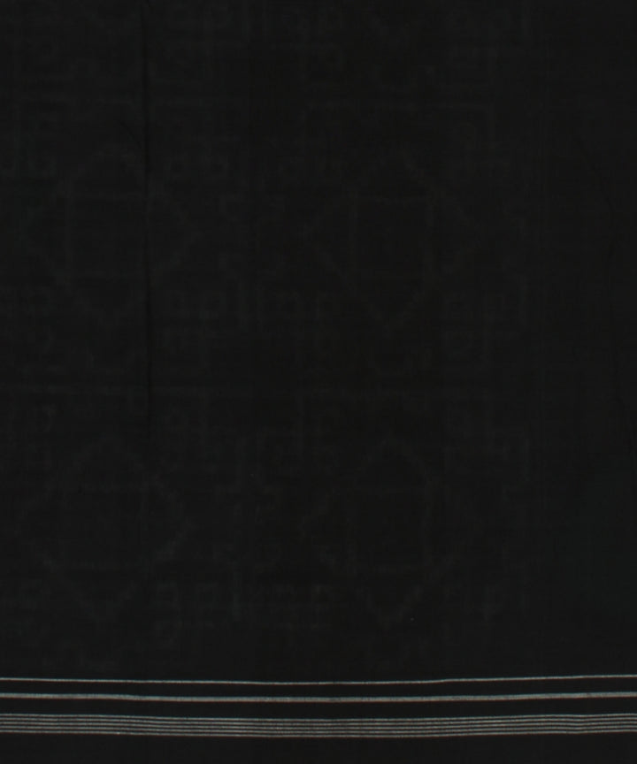 Black off-white teliarumal handloom pochampally ikat cotton saree