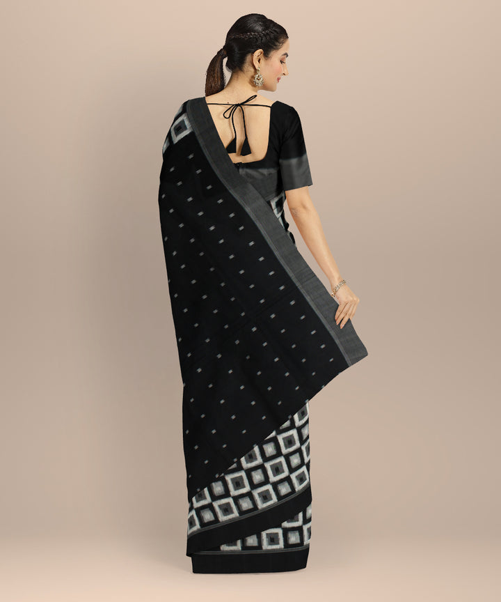 Black white teliarumal cotton handloom pochampally ikat saree