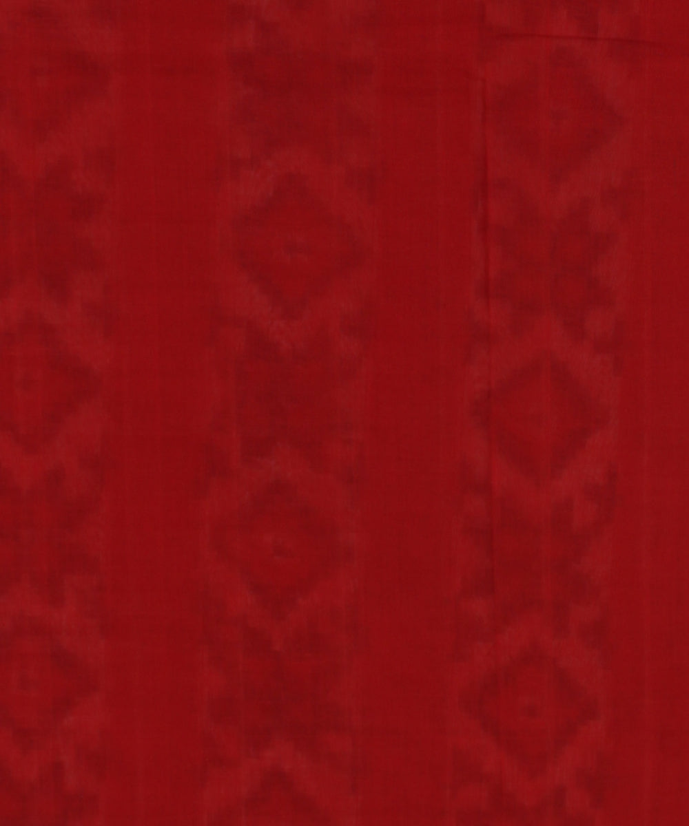 White maroon teliarumal cotton handloom pochampally ikat saree