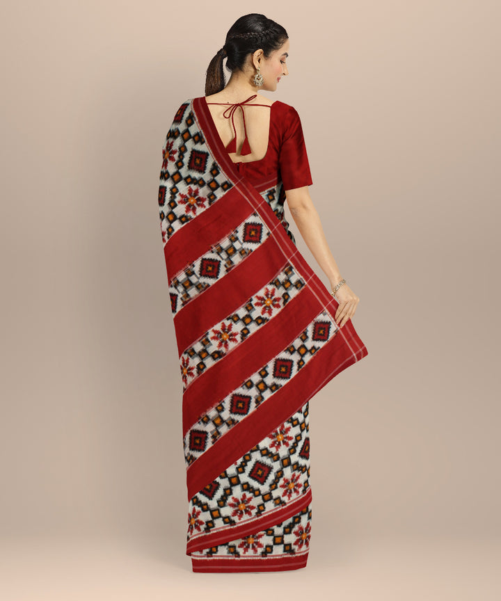 White multicolour teliarumal handloom pochampally ikat cotton saree