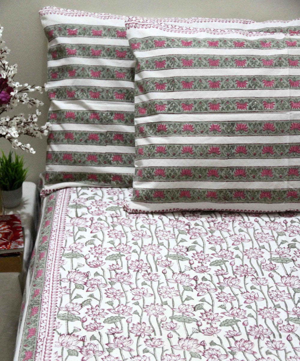 Multicolor white hand block printed cotton king size bedsheet