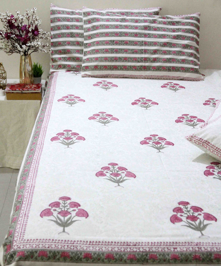 Pink white hand block printed cotton king size bedsheet