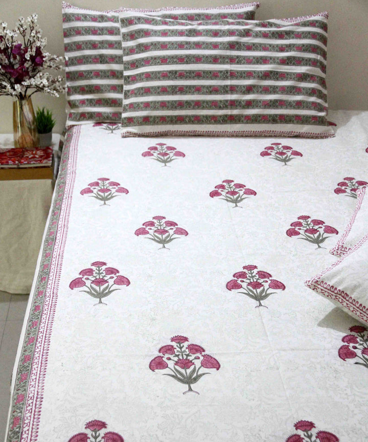 Pink white hand block printed cotton king size bedsheet