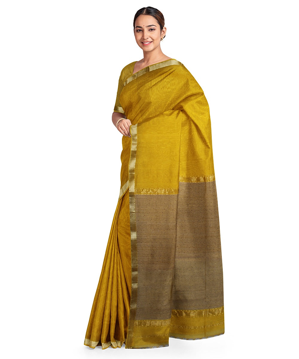 Yellow zari border cotton silk handwoven maheshwari saree