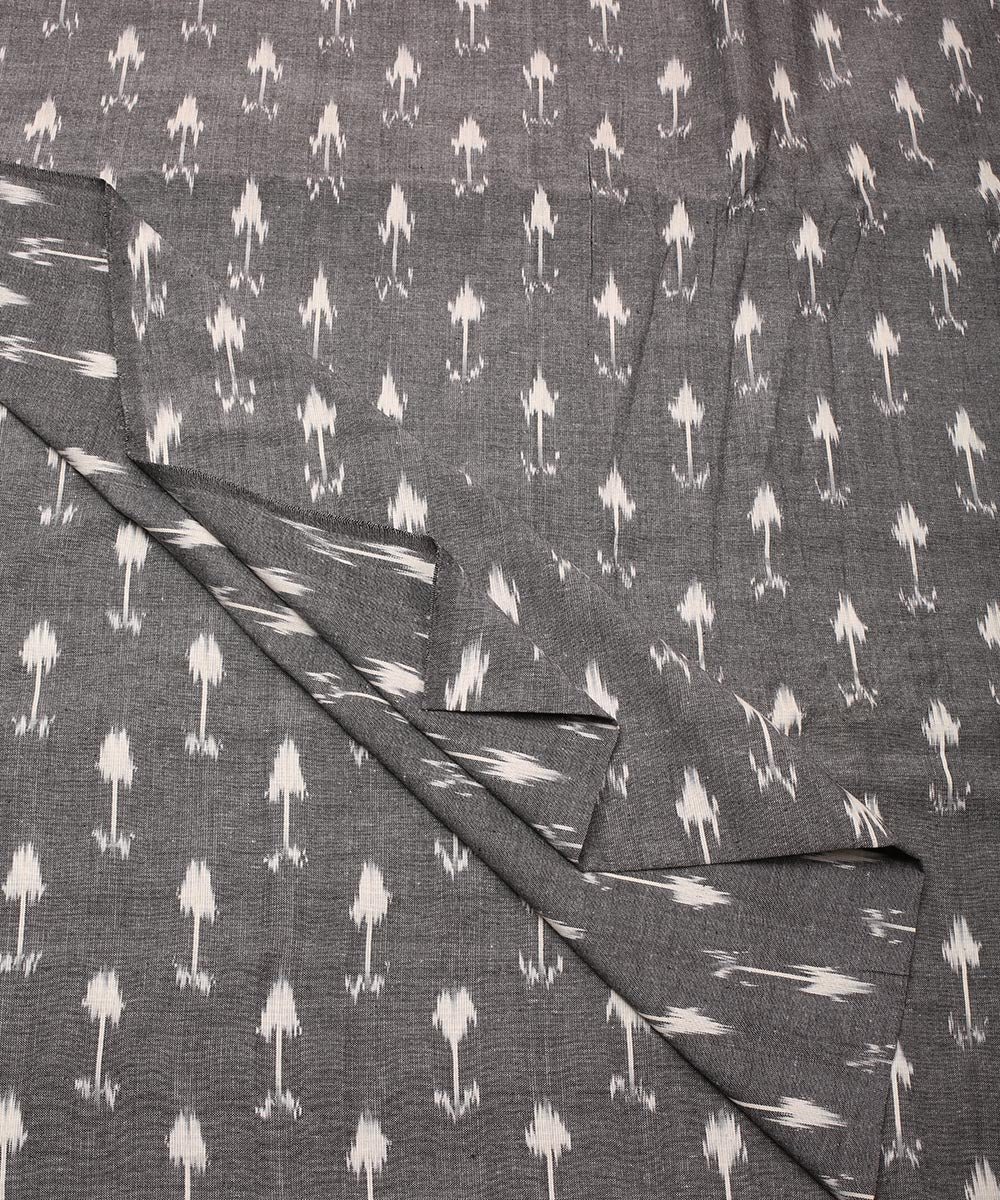 2.5 m Grey offwhite cotton handloom pochampally ikat fabric