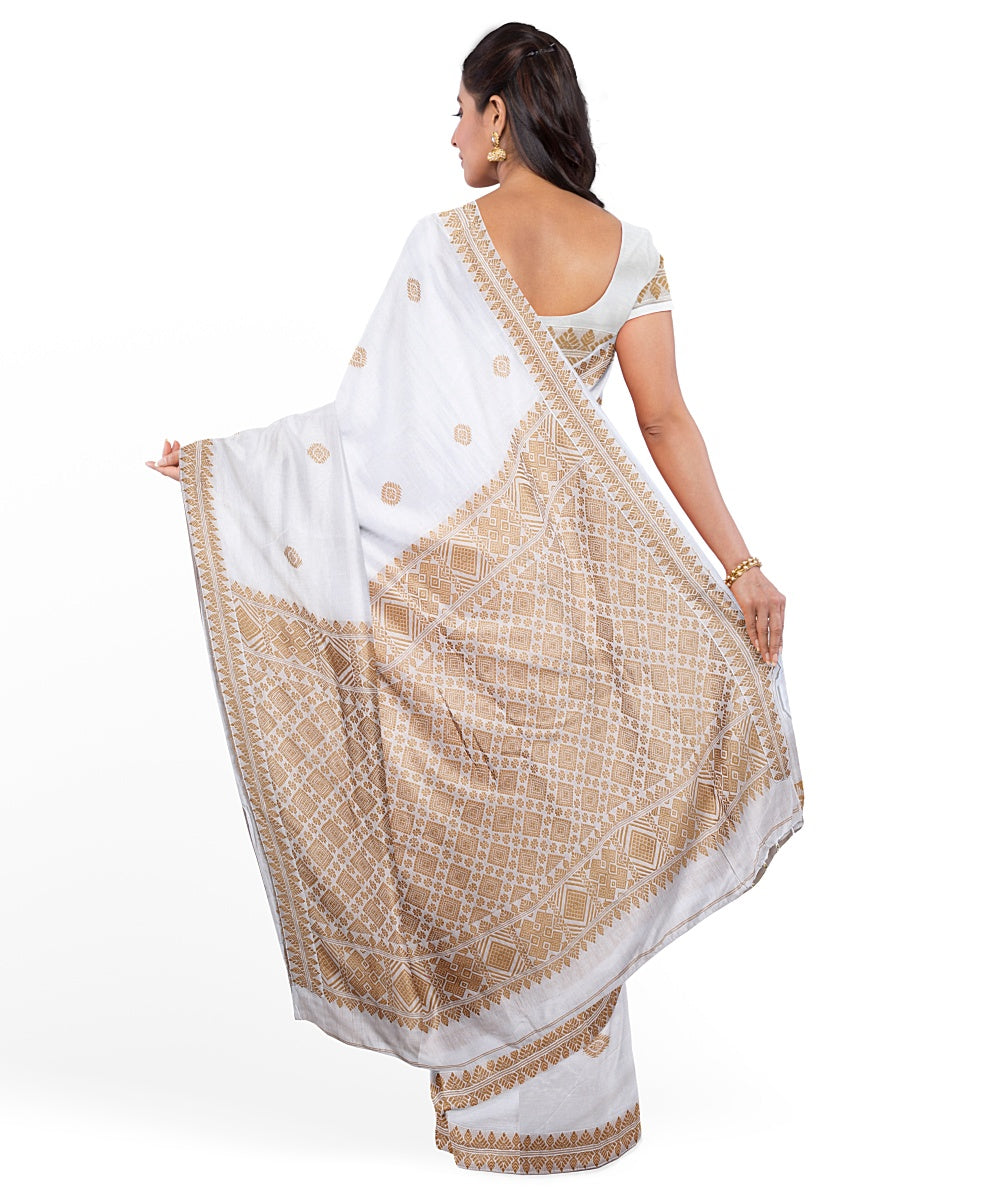 Cream light brown cotton handloom assam saree