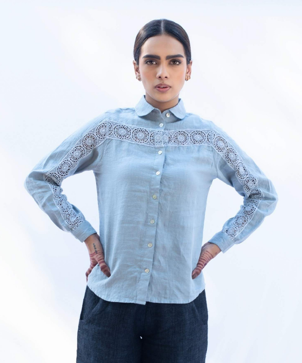 Blue handcrafted linen shirt with lace