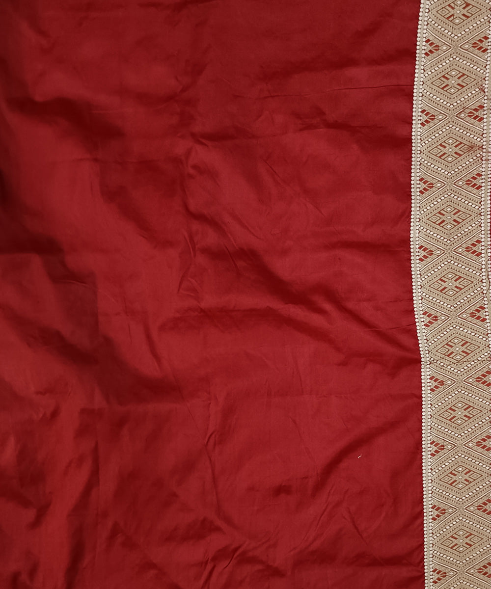 Red offwhite handloom assam silk saree
