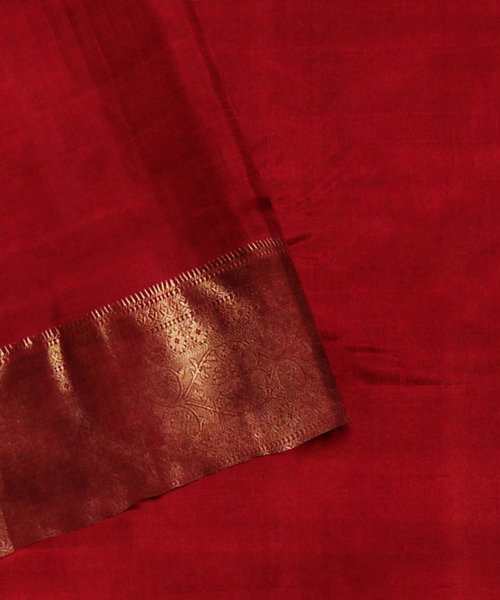 Beige red pallu handloom silk karnataka saree