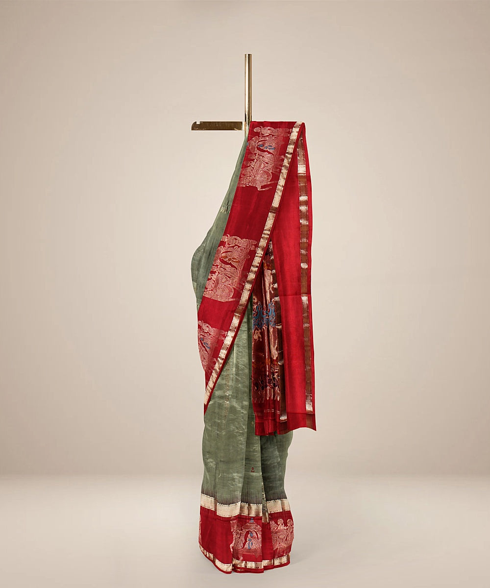 Grey red pallu silk handloom karnataka saree