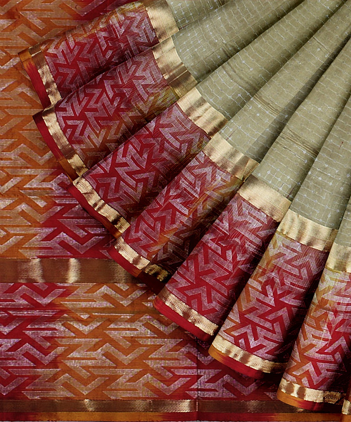 Beige orange red pallu silk handloom karnataka saree