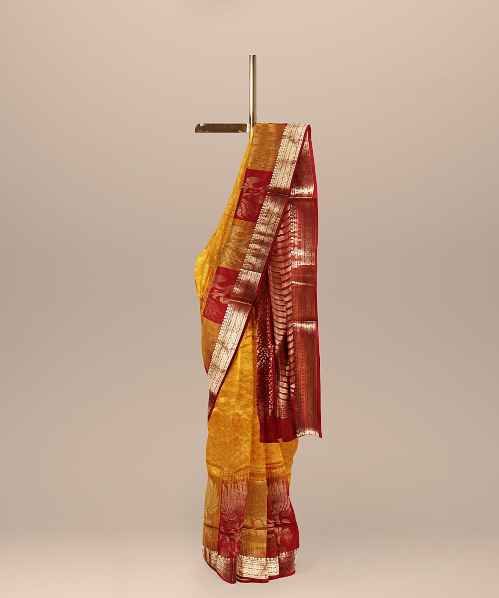 Orange red pallu karnataka silk handloom saree