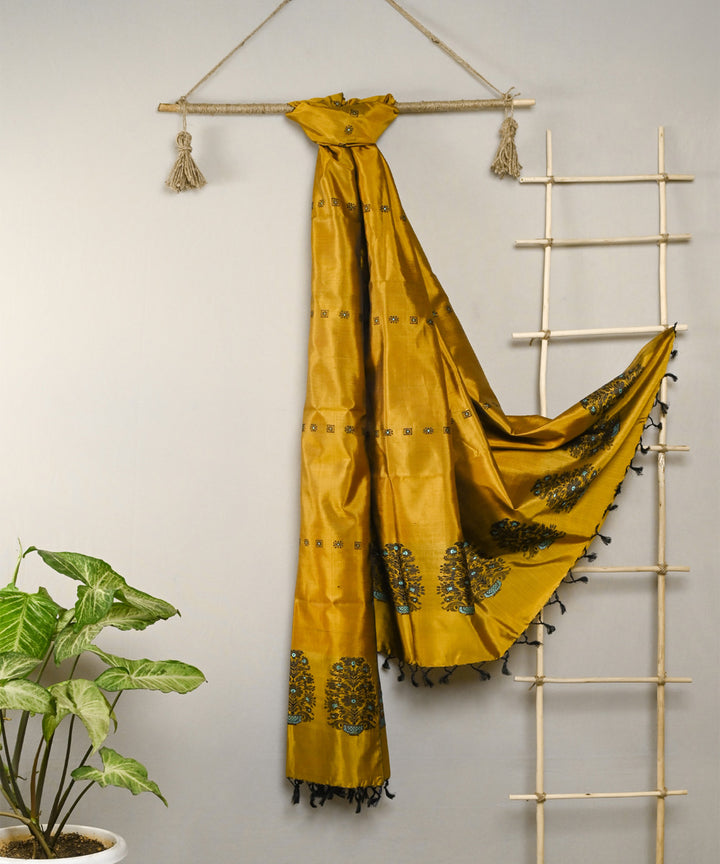 Golden yellow handwoven silk baluchari dupatta