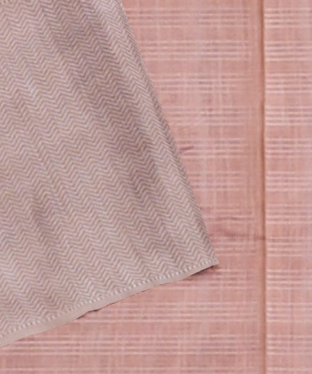 Peach checked handloom maheshwari cotton silk saree