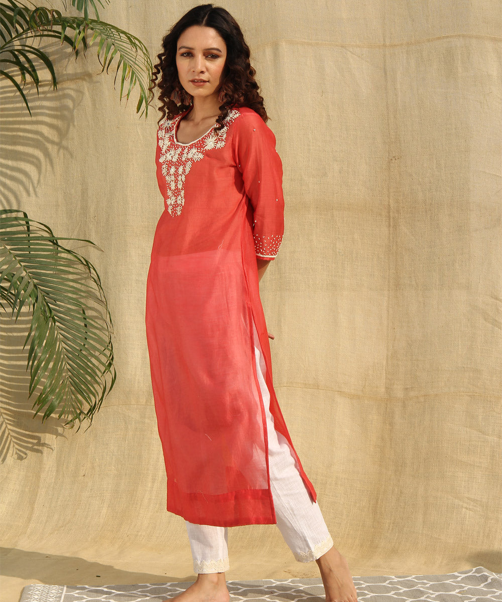 Red hand embroidered chanderi silk kurta set of -2