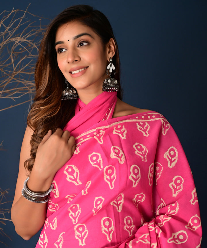 Pink offwhite Cotton Hand Block Printed Saree