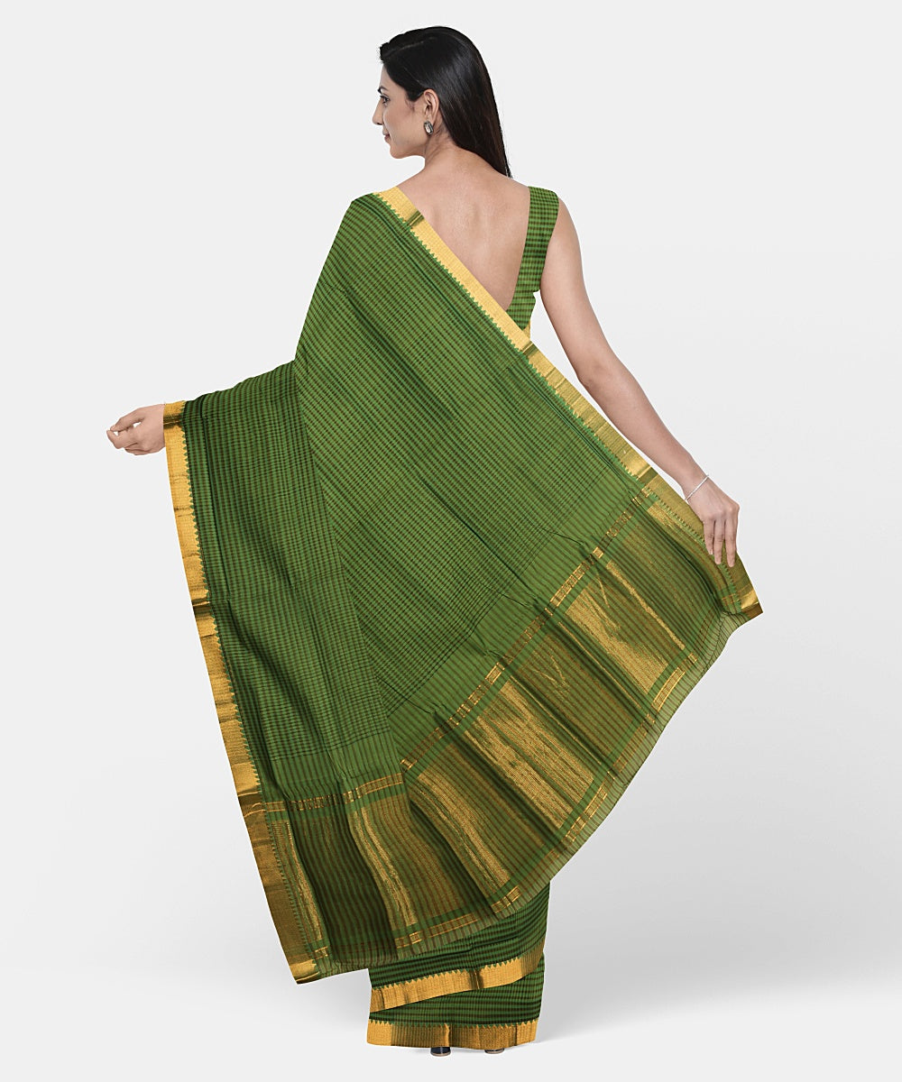 Dark green handwoven mangalagiri cotton saree