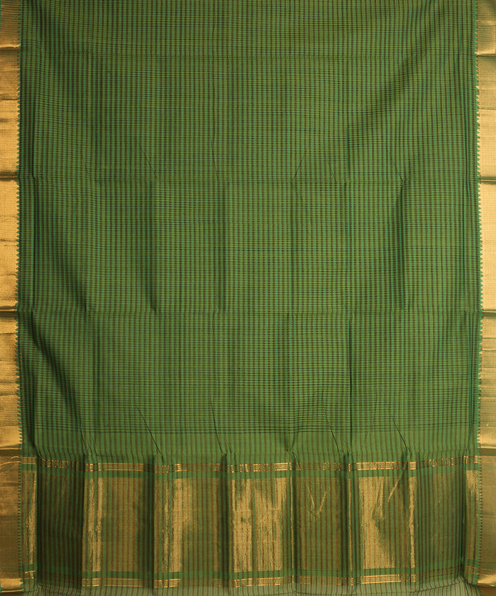 Dark green handwoven mangalagiri cotton saree