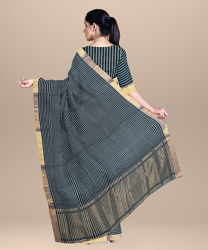 Dark green mangalagiri handwoven cotton saree